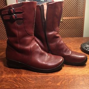 Keen Bern short boots